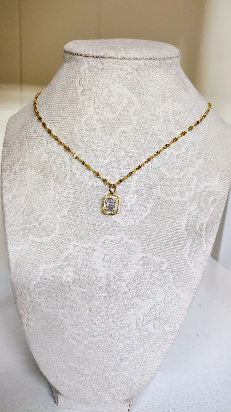 Necklace Elegant