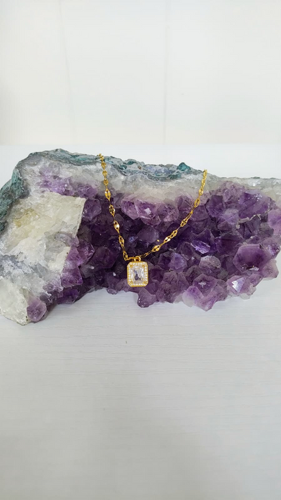 Necklace Elegant